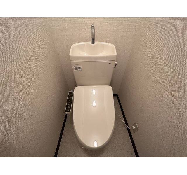 1DK / Honancho / Nakano / NO Key$ / FREE Internet (F94)