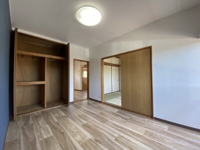 2DK40 / Hoya10 / NOKey$ / TopFloor W92