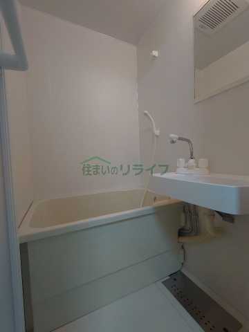 1DK26 / Takadanobaba6 / NOKey$ / SeparateBT R88