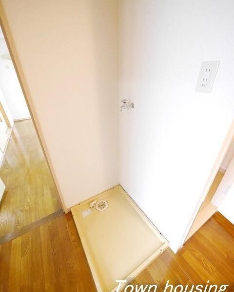 2DK46 / Eda5 / NOKey$ / TopFloor F92