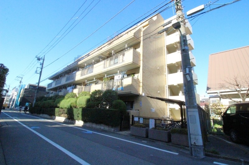 1DK28 / Kamata9 / NOKey$ / CornerRoom R84
