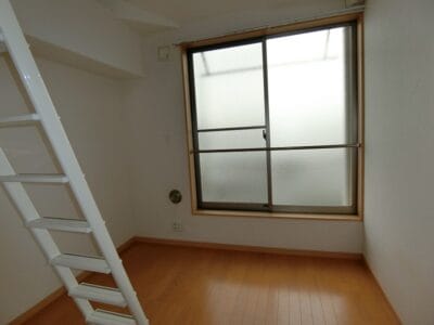 1K Loft Apt on Top Floor in Tenkubashi W09