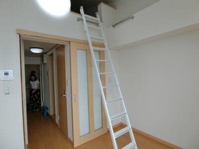 1K Loft Apt on Top Floor in Tenkubashi W09
