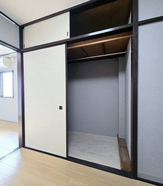 1DK Corner Room Apt in Saginomiya S70 1016