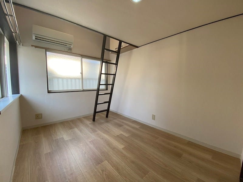 1SK Loft Apt on Top Floor in Sangenjaya W87