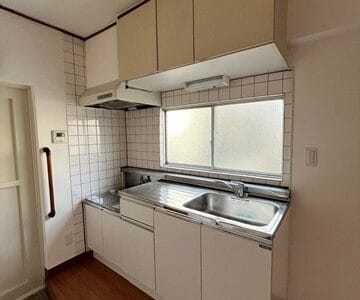 1DK Corner Room Apt with NO Agency in Nishigahara R70 010