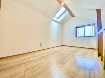 1K Loft Apt on Top Floor in Mizonokuchi W86