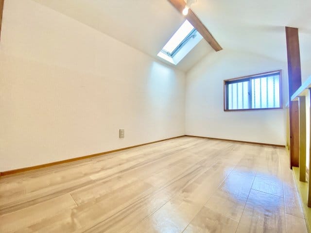 1K Loft Apt on Top Floor in Mizonokuchi W86