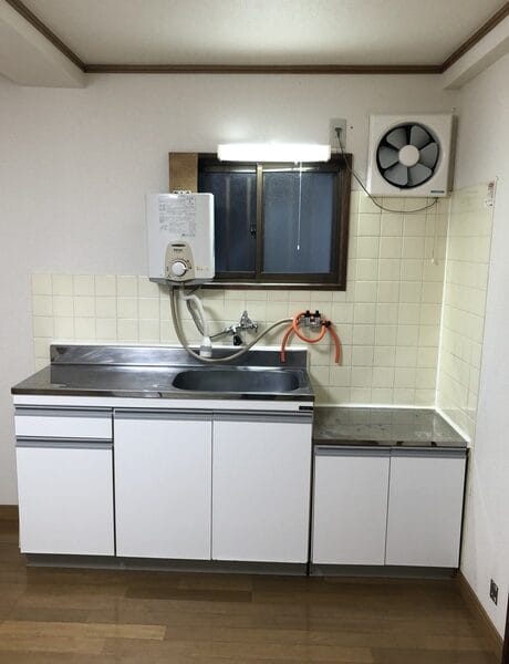 1DK Corner Room Apt Close to Station in KeiseiTakasago W60 000