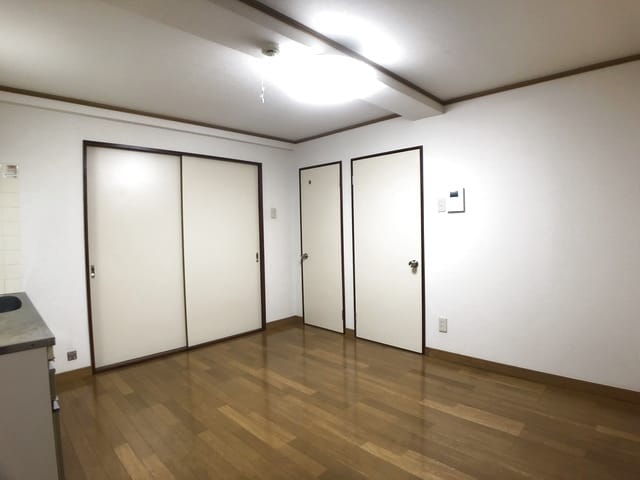 1DK Corner Room Apt Close to Station in KeiseiTakasago W60 000