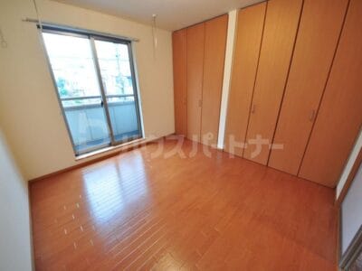 1DK Corner Room on Top Floor in HorikiriShobuen F10 505