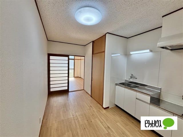 1DK Apt on Top Floor in Shibamata F87 100