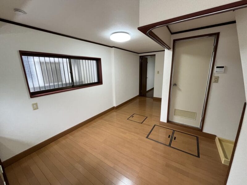 ✖1DK Apt Close to Station in FUJIMIGAOKA W70 101