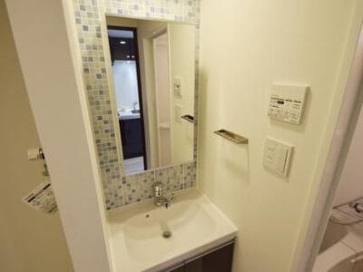 ★1K Apt with Separate BT in Machiya R17