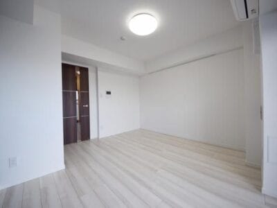 ★1K Apt with Separate BT in Machiya R17