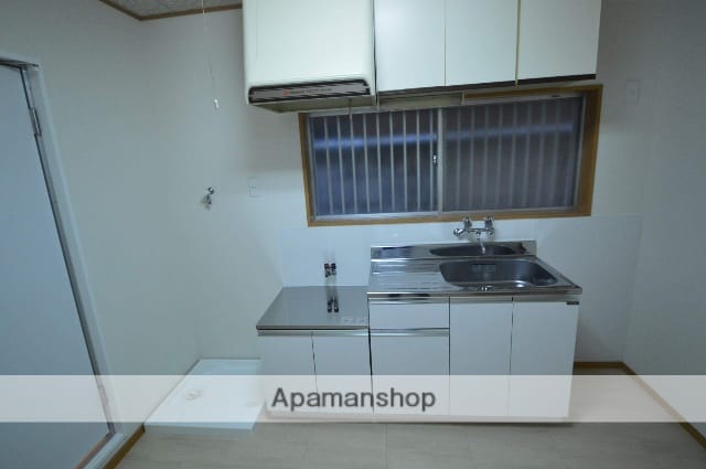 1DK Corner Room Apt with NO Key$ in Jujo W60 005