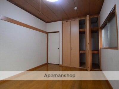 1DK Corner Room Apt with NO Key$ in Jujo W60 005