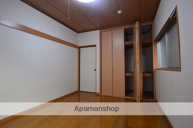 1DK Corner Room Apt with NO Key$ in Jujo W60 005