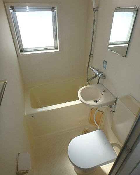 1DK Apt Close to Station in Todoroki R74 000