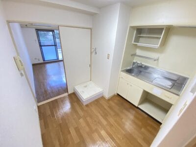 1DK APT Close to Station in Fudomae R86 103