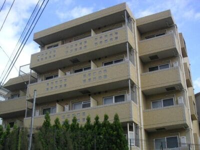 1K Apt with Separate BT in Hatsudai R04