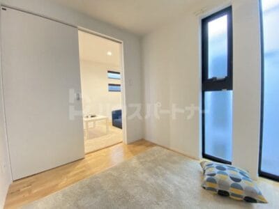 2LDK Corner Room Apt on Top Floor in OjiKamiya W18