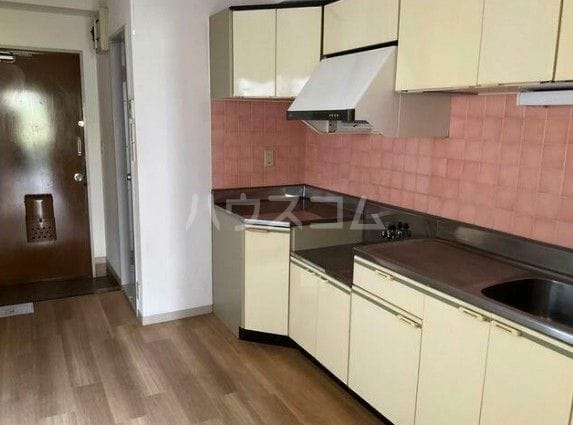 1DK Corner Room Apt in OMORI F91 005