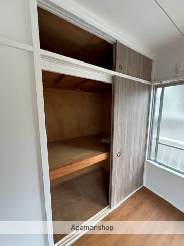 1DK Corner Room Apt with Gas Stove in Shimo F83 000