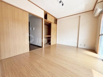 1DK Apt with Separate BT in Kameari F87 000