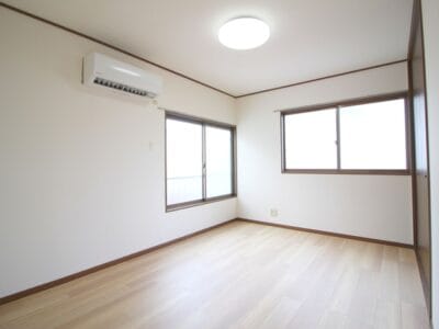 1DK Apt on Top Floor in ShinKoiwa W70 101