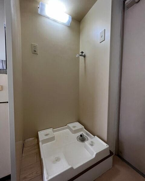 1R Apt with IH Stove in ShinKoiwa R87 000