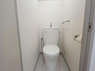 1DK APT on Top Floor in TogoshiGinza R85 101