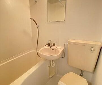 1K Corner Room Apt with Gas Stove in Ishikawadai F90