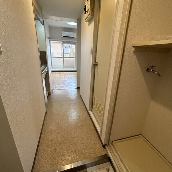 1R Apt with IH Stove in Hakuraku R88 002