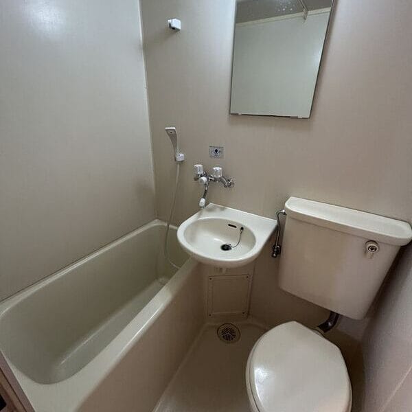 1R Apt with IH Stove in Hakuraku R88 002