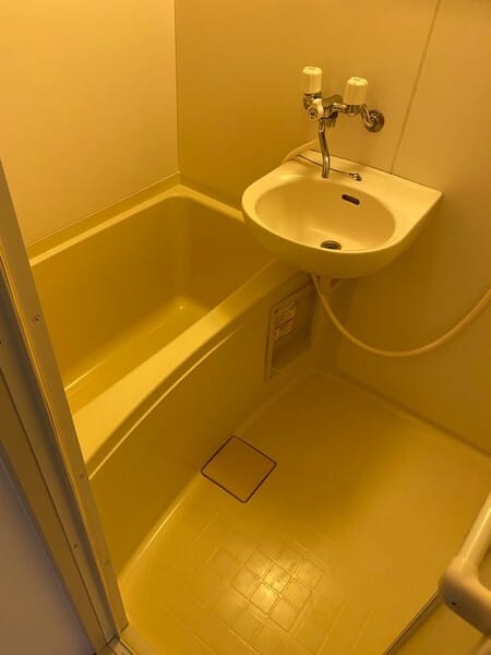 1DK Pet OK Apt in Toro R98 002