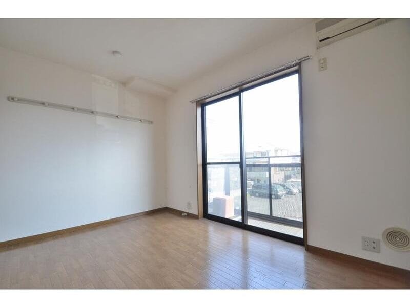 1DK Apt on Top Floor in Hiyoshi W01 055