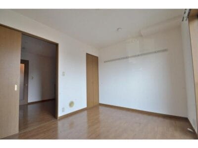 1DK Apt on Top Floor in Hiyoshi W01 055