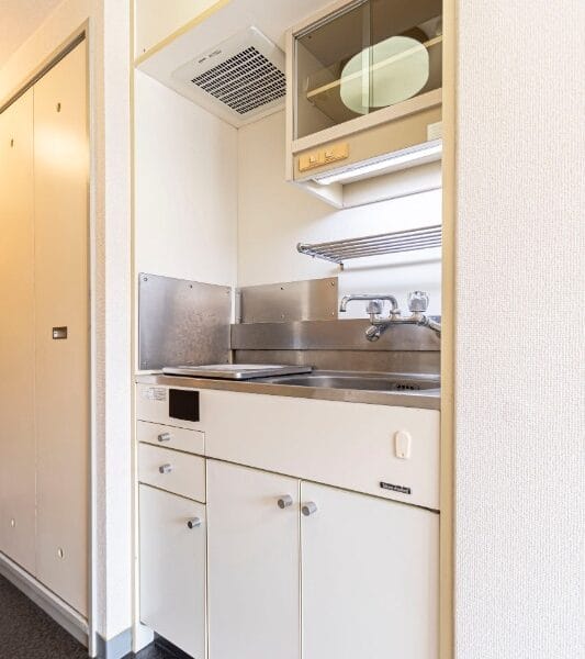 1R Student OK Apt in Katakuracho R87 501