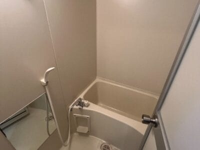 〇1LDK Apt on Top Floor in KishineKoen W03 105