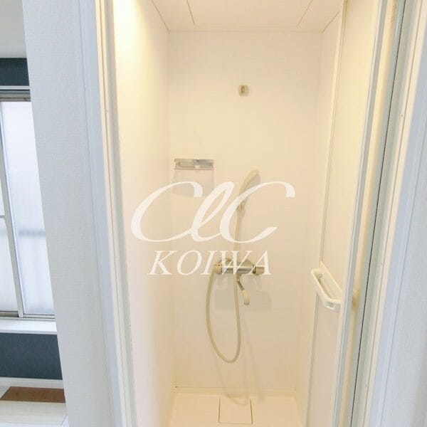 2K Apt on Top Floor in KOIWA F73 000