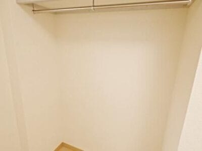 1R Corner Room Apt in Okurayama W17 002