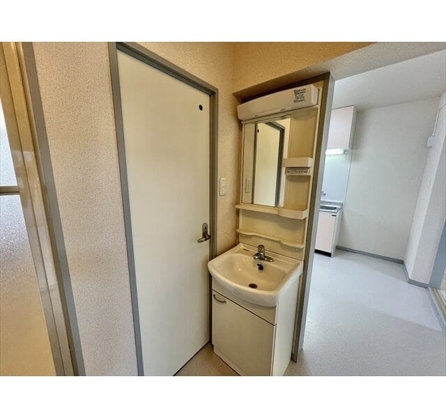 2DK Apt with Separate BT in Hanakoganei R76 101