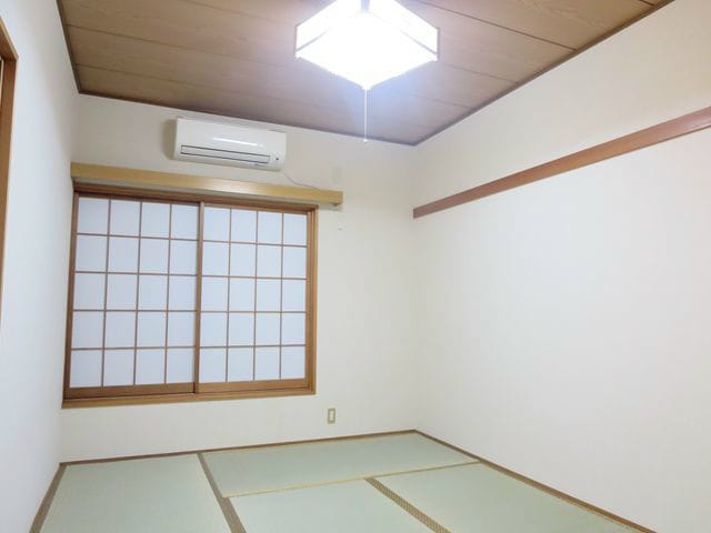 2DK APT with Separate BT in ShinKoiwa W87 105