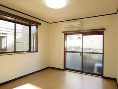 2DK APT with Separate BT in ShinKoiwa W87 105