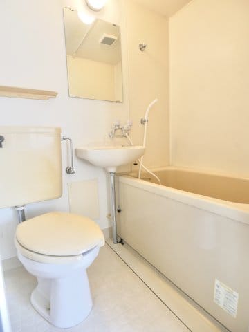 1DK Corner Room APT in Hiyoshi F88 001