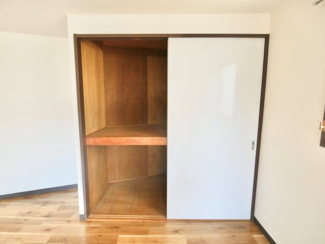 1DK Corner Room APT in Hiyoshi F88 001