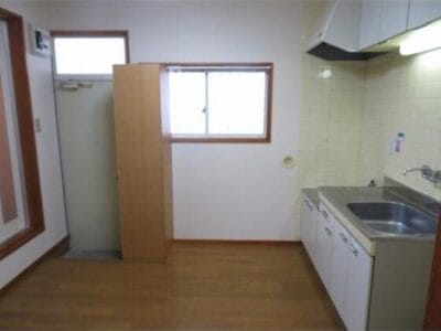 1DK Apt on Top Floor in Eifukucho W89 005