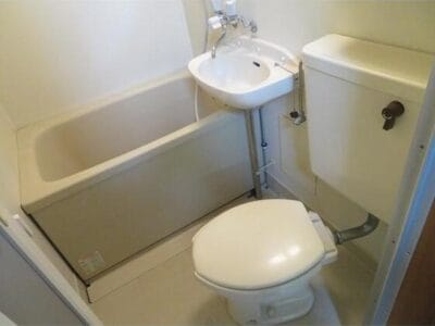 1DK Apt on Top Floor in Eifukucho W89 005