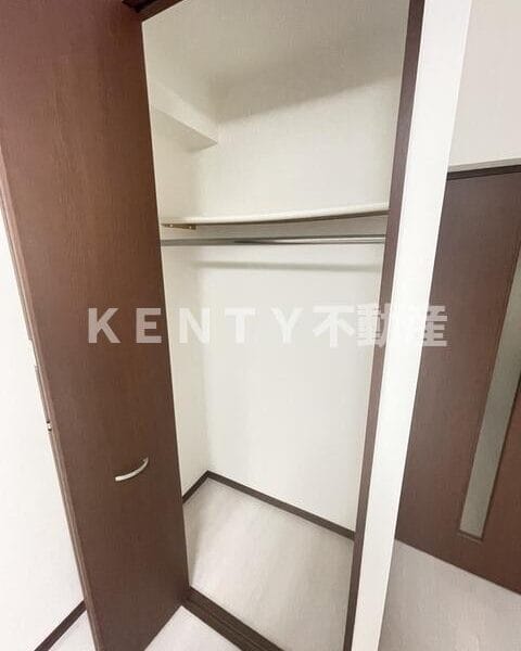 1K Apt Close to Station in NishiMagome R03 005